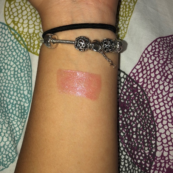 Estēe Lauder Lip Gloss - Picture 3 of 4